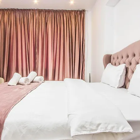 Flowers By Yamaluxe Apartament Bucureşti