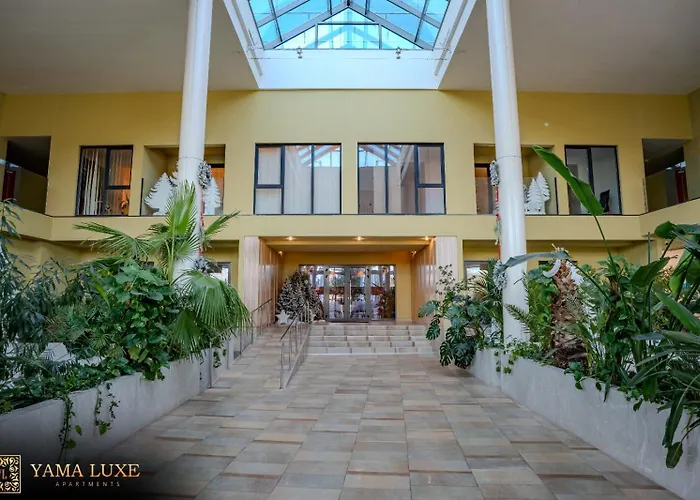 Flowers By Yamaluxe Апартаменти