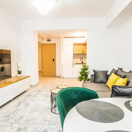 Flowers By Yamaluxe Boekarest